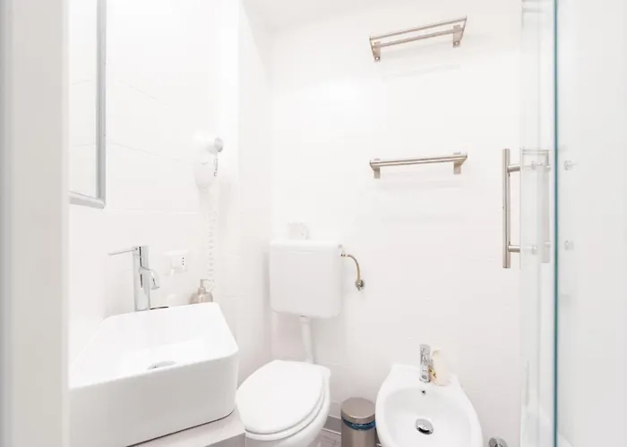Pensión White Gioberti